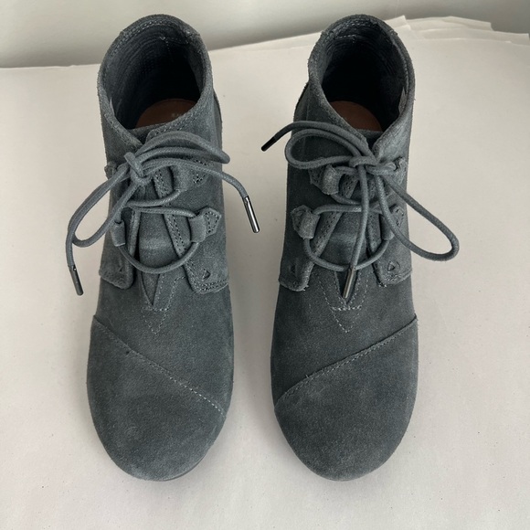 Toms Womens Kala Ankle Boots Booties Gray Wedge Heel Cap Toe Lace Up size 9 - Picture 2 of 11